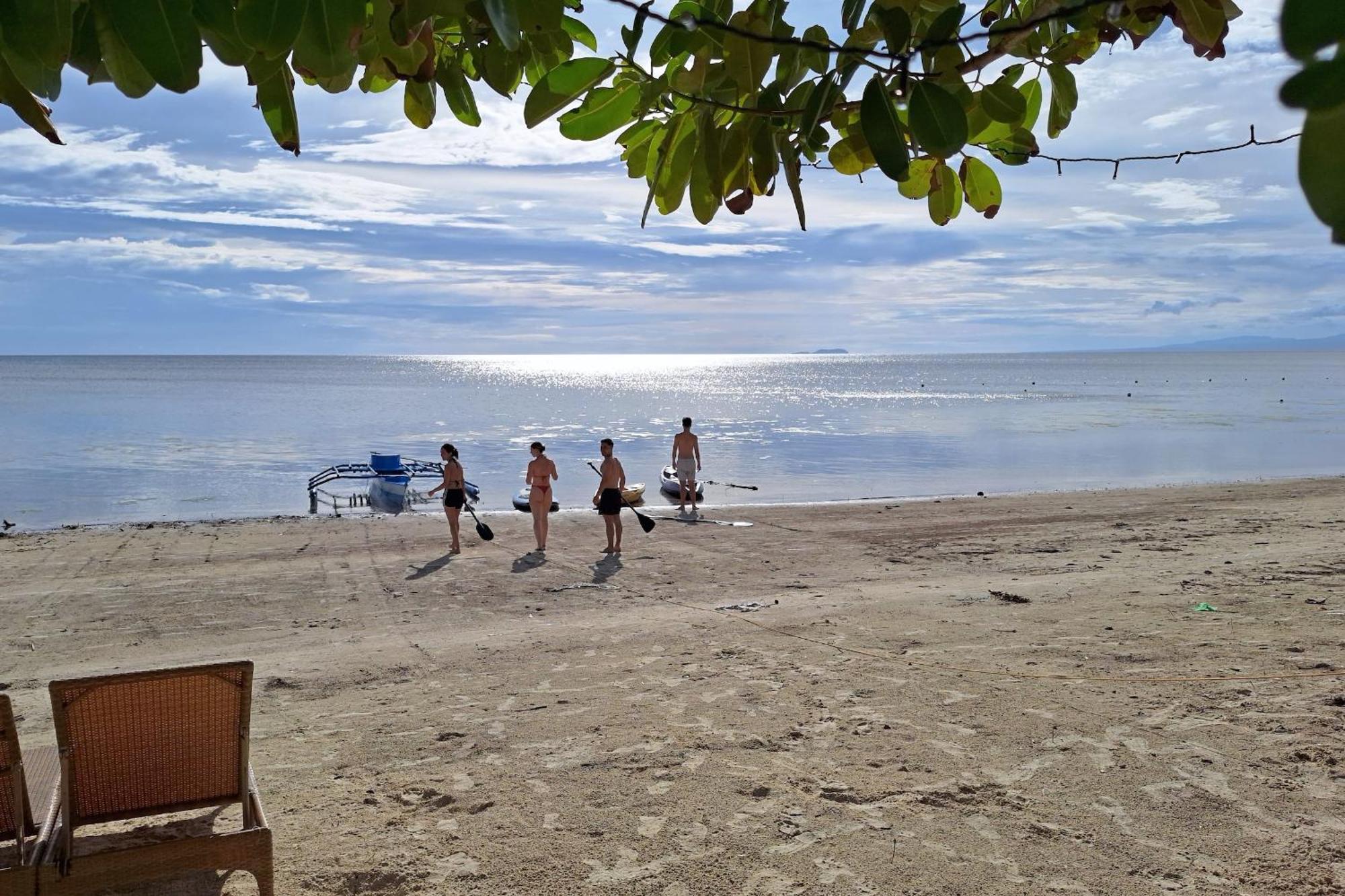 White Villas Resort Siquijor Exterior photo
