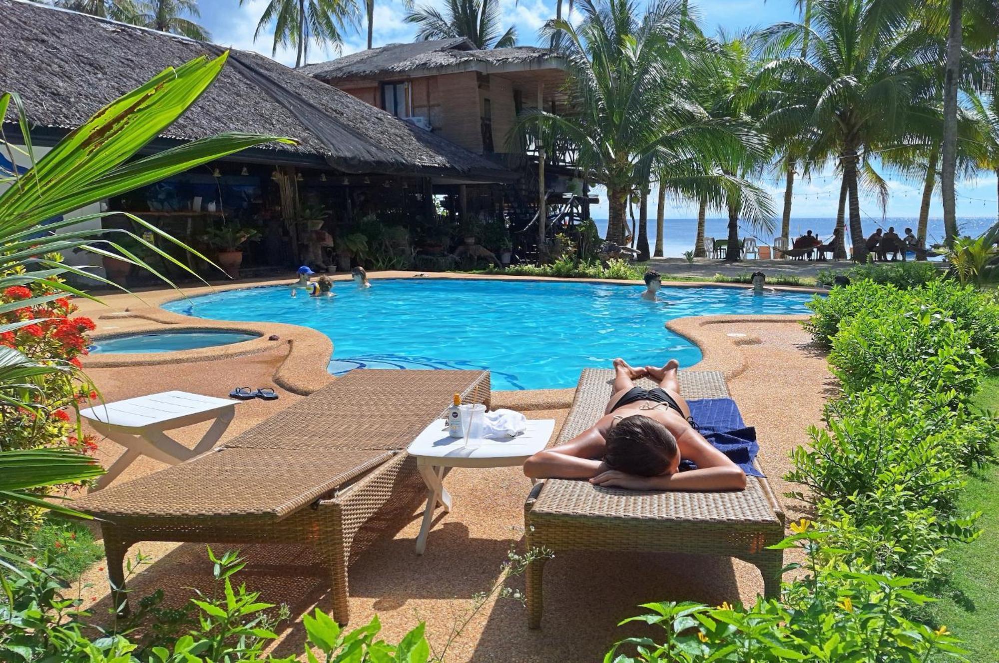 White Villas Resort Siquijor Exterior photo